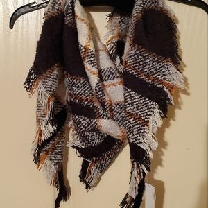 Brand new triangle wrap scarf in brown & beige.